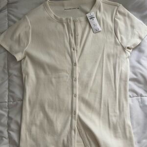 Abercrombie & Fitch NWT Cream Button-Up Top